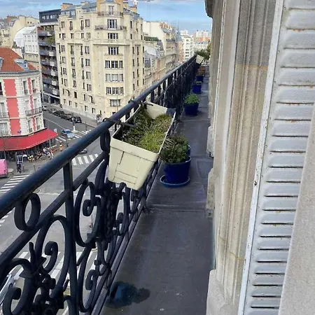 Period Splendor Near Champs Elysees Apartment Paris